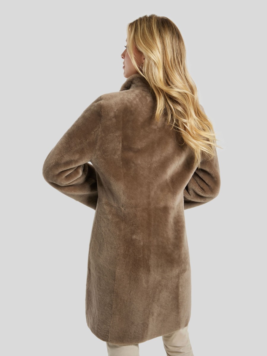 Frauen Burger Mantel | Reversibler Lammfellmantel Taupe